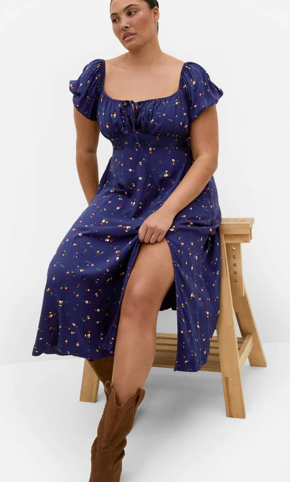 Abbie Short Sleeve Ditsy Print Maxi Dress - navy