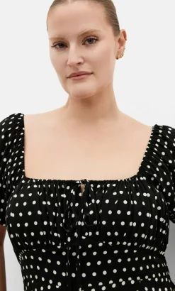 Abbie Short Sleeve Spot Print Maxi Dress - black
