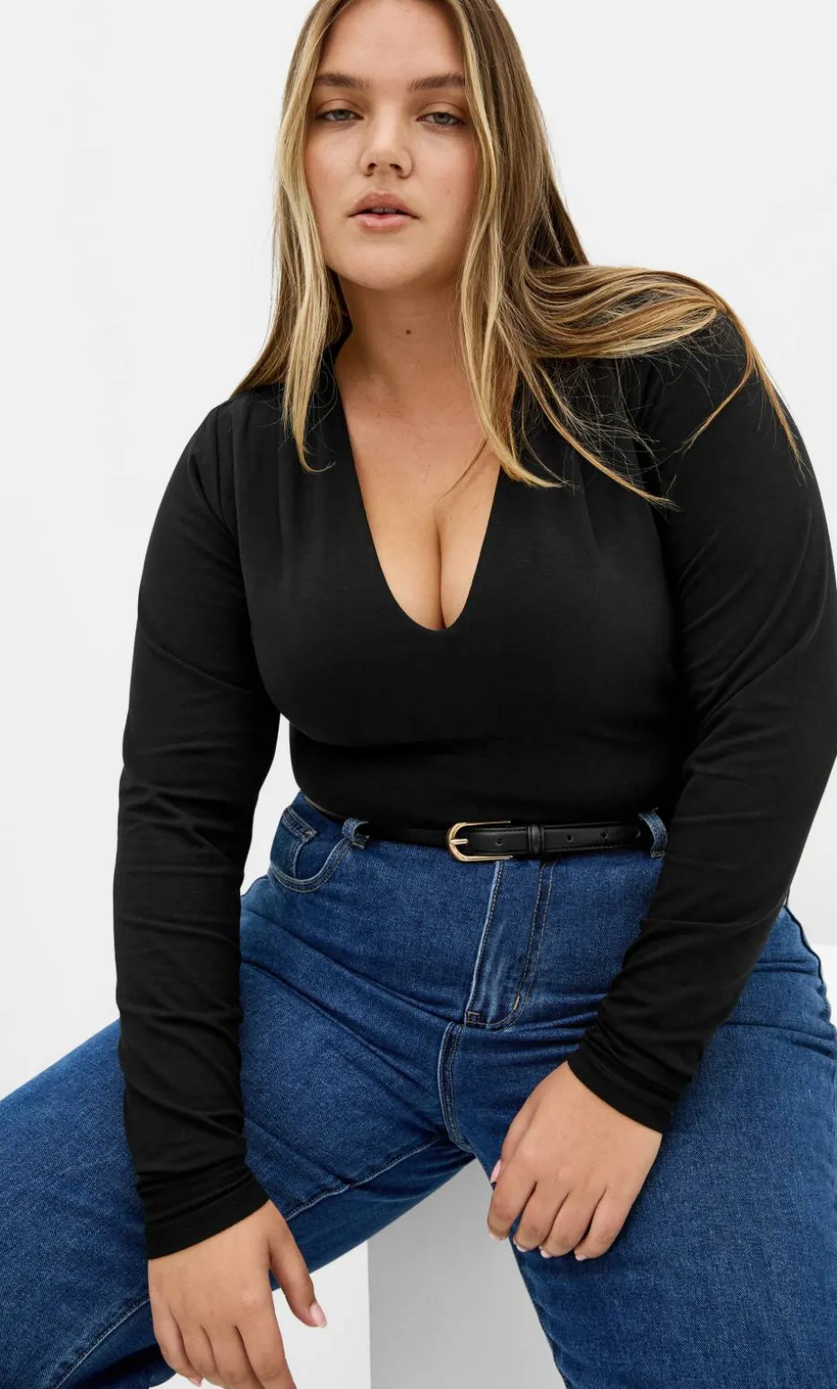 Amelia Long Sleeve Bodysuit - black
