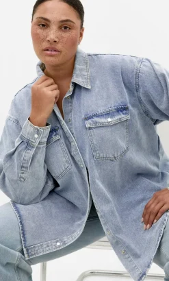 Avril Denim Shacket - light stone wash