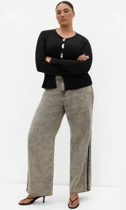 Bella Brooch Rib Top - black