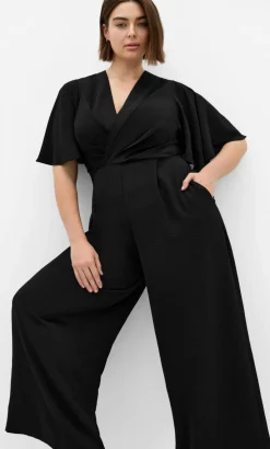 Braelynn V Neck Jumpsuit - black