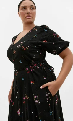 Briella Bouquet Print Dress - black