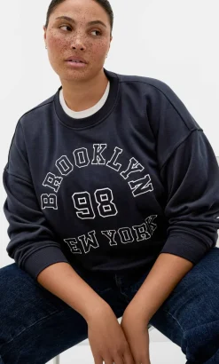 Brooklyn Crew Neck Sweatshirt - navy