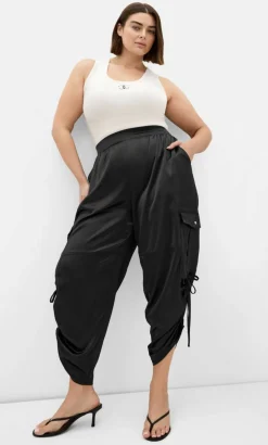 Cargo Castle Satin Pant - black