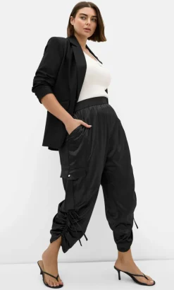 Cargo Castle Satin Pant - black