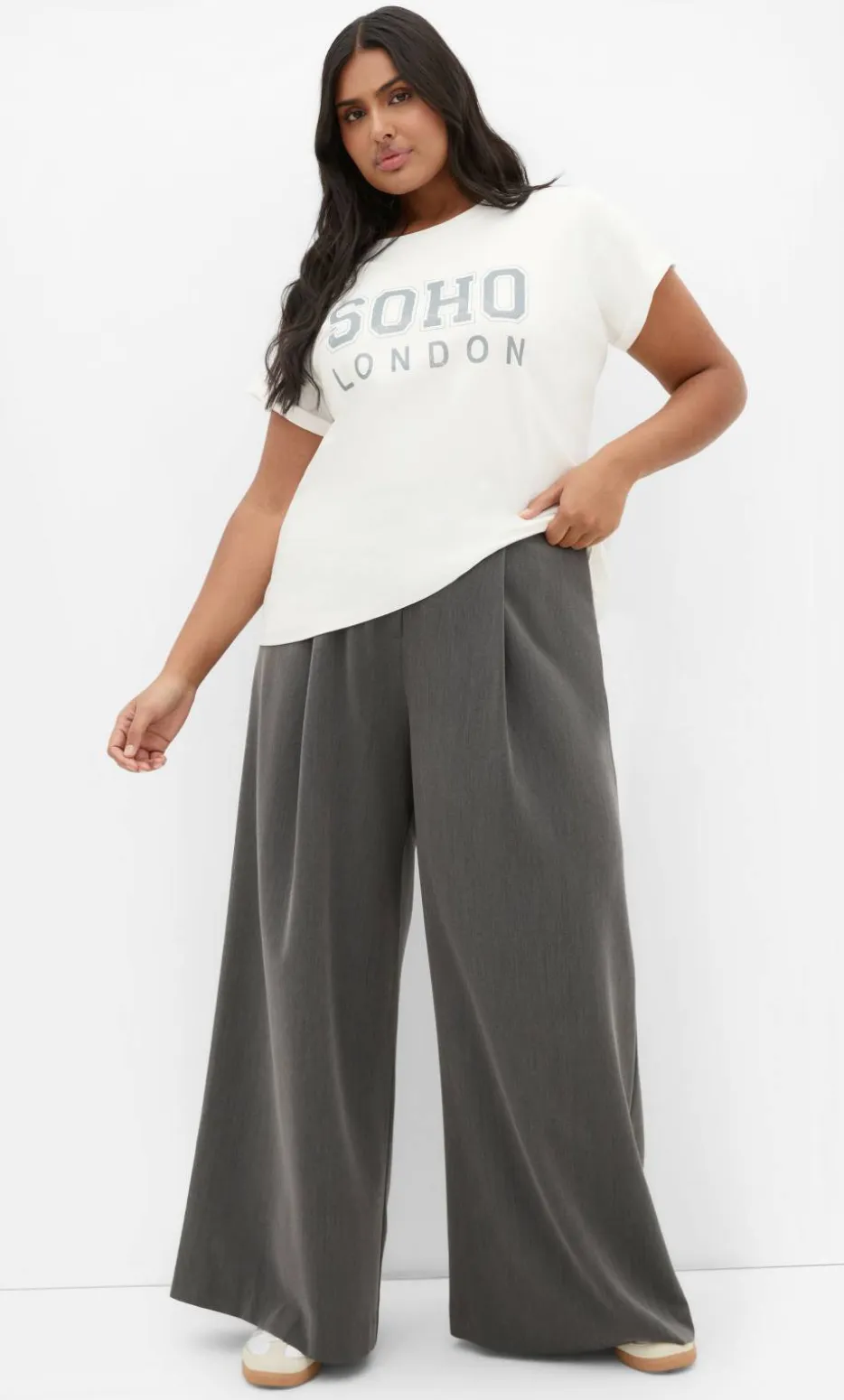 Cuffed Sleeve Soho Tee - white