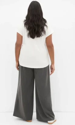 Cuffed Sleeve Soho Tee - white