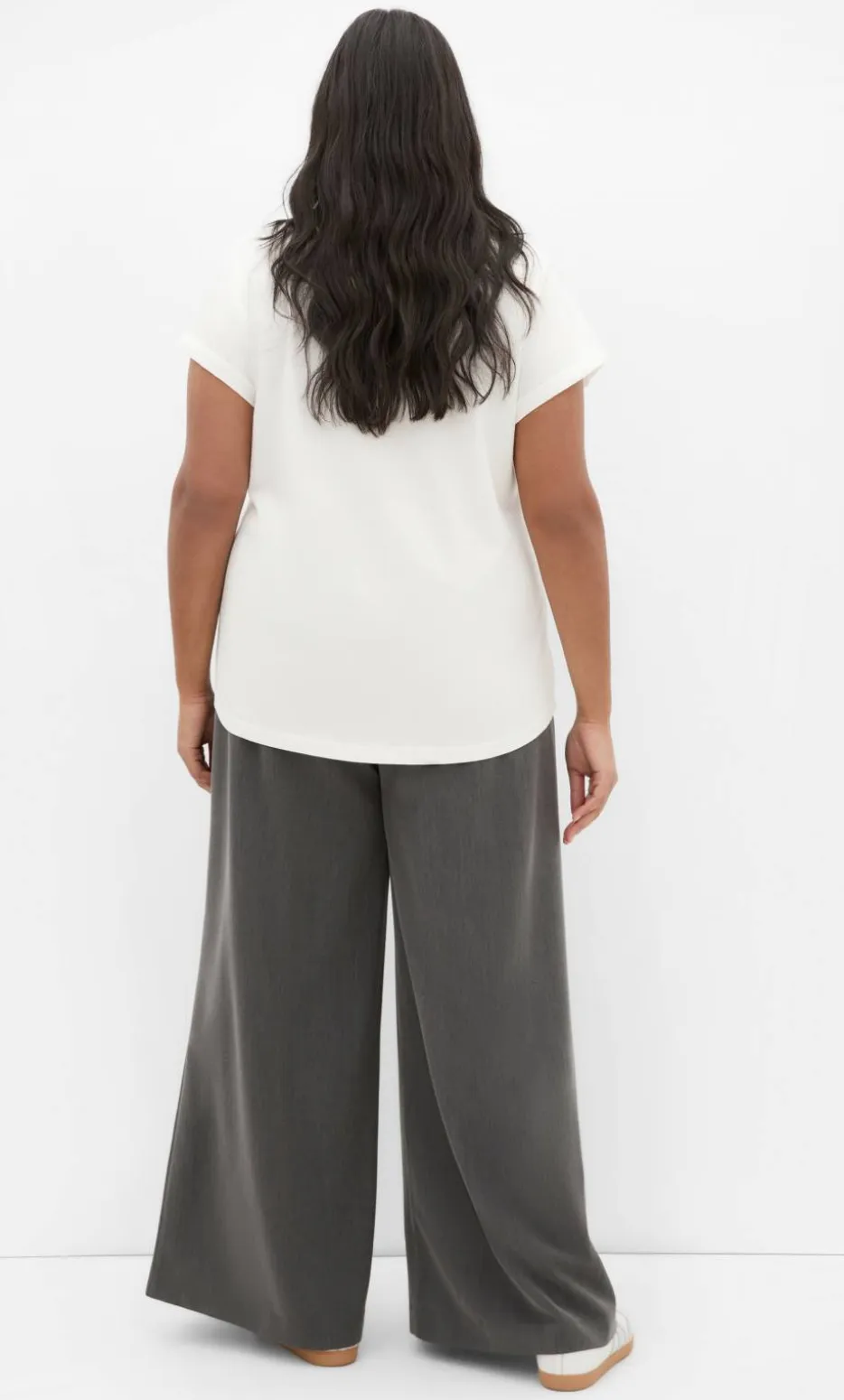Cuffed Sleeve Soho Tee - white