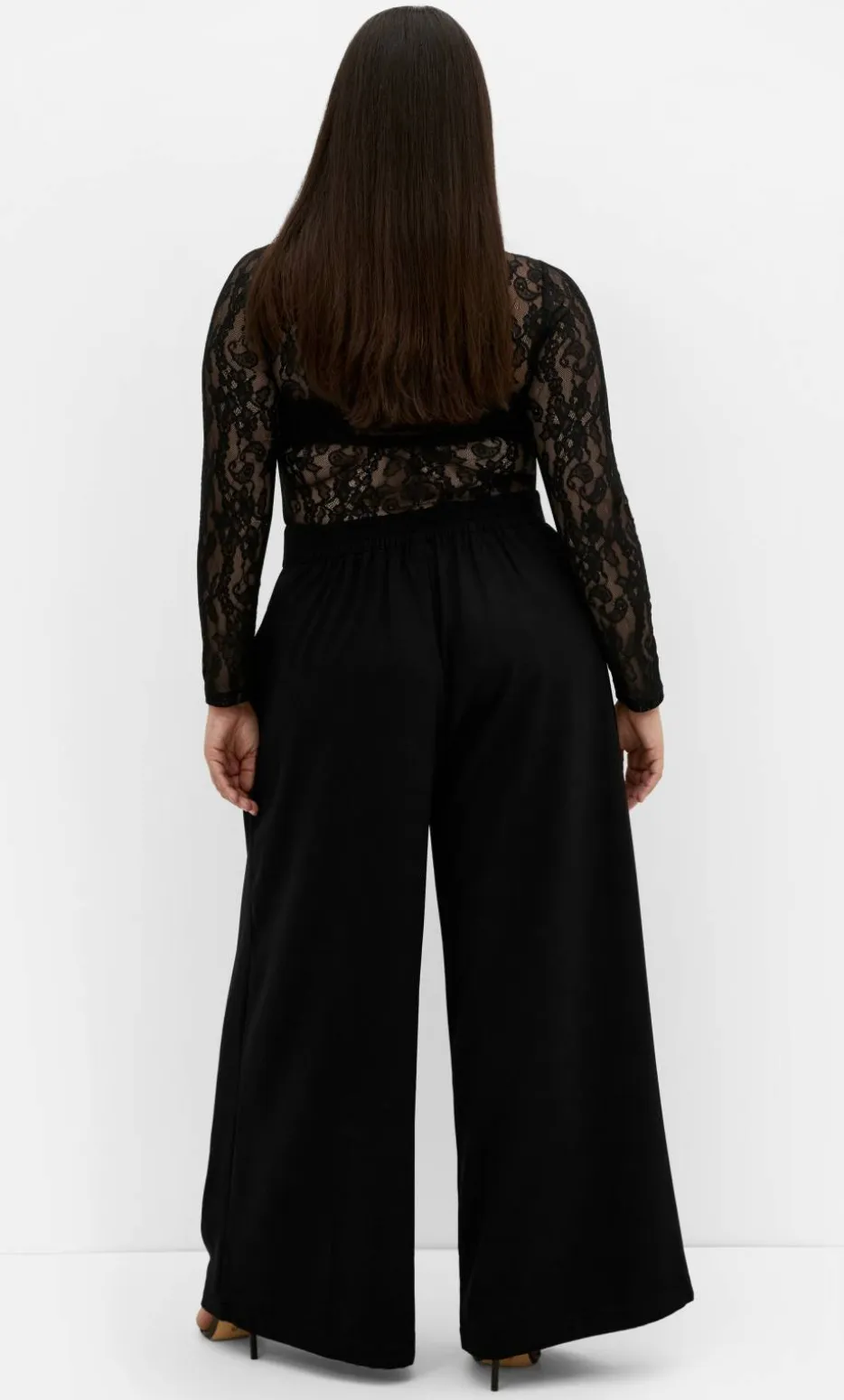 Dakota Lace Bodysuit - black
