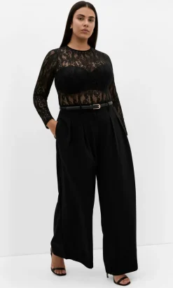 Dakota Lace Bodysuit - black