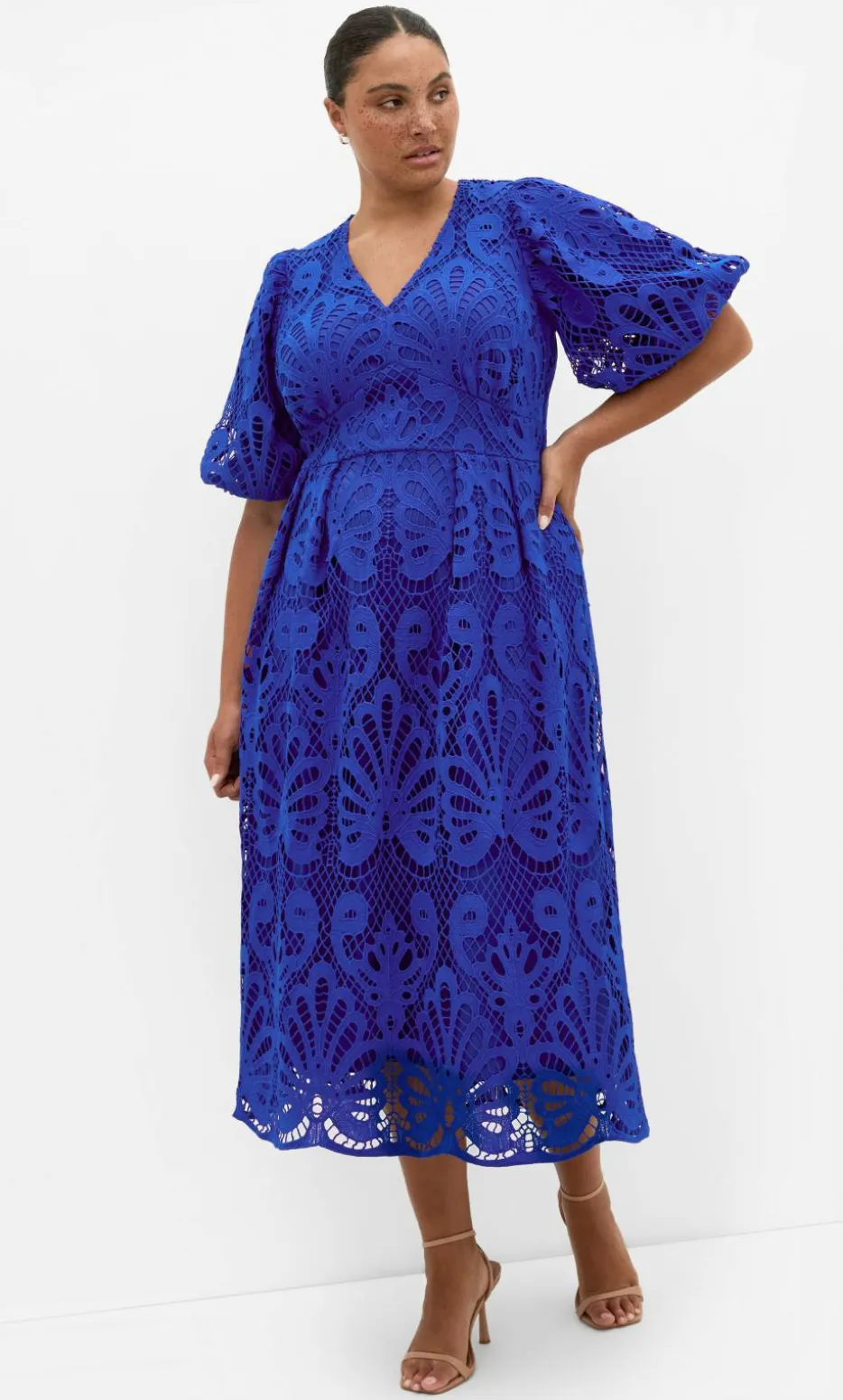 Dani Embroidered Midi Dress - ocean blue