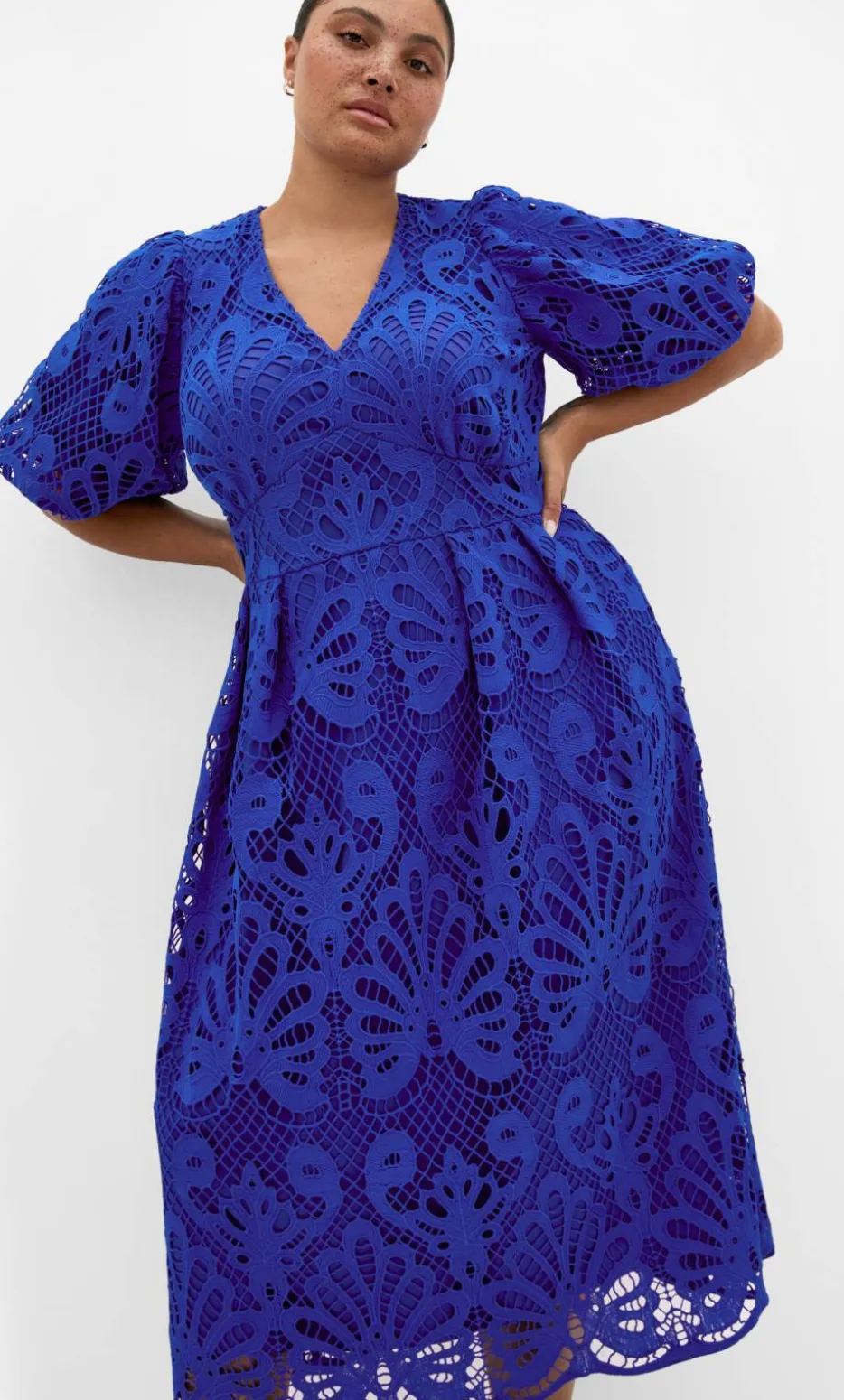 Dani Embroidered Midi Dress - ocean blue