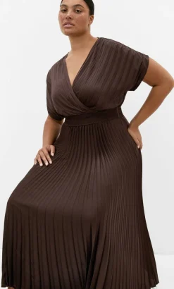 Elia Pleat Dress - chocolate