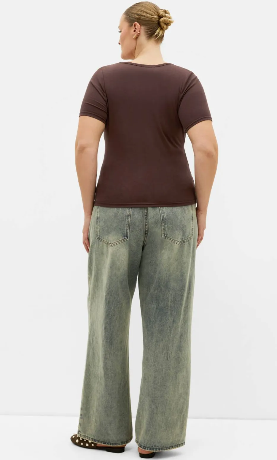 Everyday Scoop Tee - chocolate