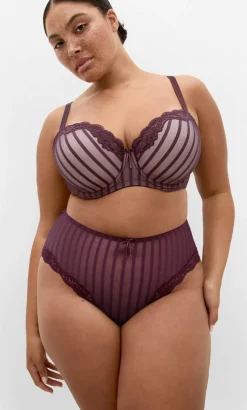 Fifi Hi Waist Shorty - bordeaux