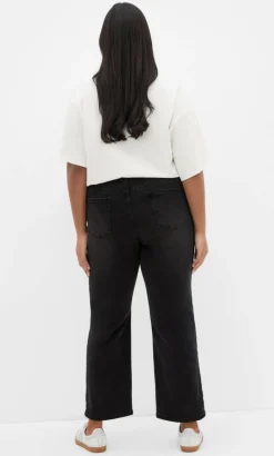 Harley Fit Dani Straight Leg Jean - black wash