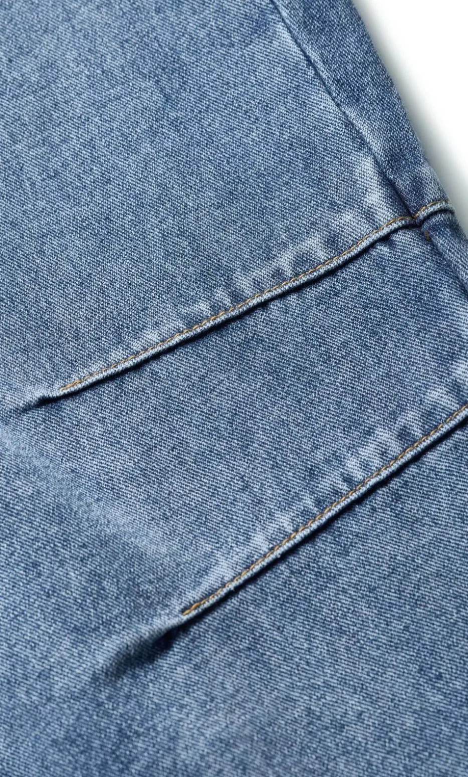 Harley Fit Ella Barrel Leg Ankle Grazer Jean - mid wash