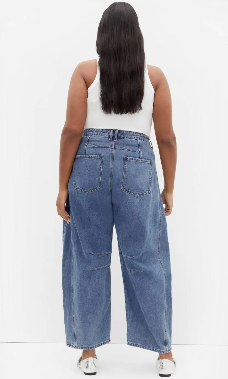 Harley Fit Ella Barrel Leg Ankle Grazer Jean - mid wash
