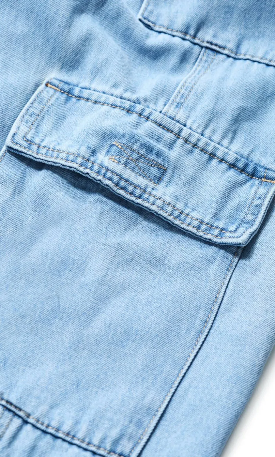 Harley Fit Iona Cargo Wide Leg Regular Jean - light wash