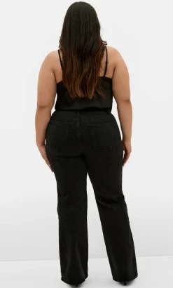 Harley Fit Ivy Straight Leg Regular Jean - black