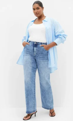 Harley Fit Ivy Straight Leg Regular Jean - mid wash