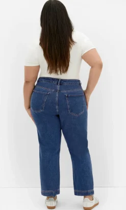 Harley Fit Kenia Straight Jean - mid wash
