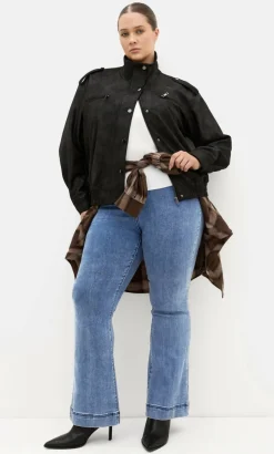 Harley Fit Lara Bootleg Regular Jean - light wash