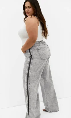 Harley Fit Leila Side Stripe Wide Leg Jean - light grey wash