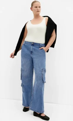 Harley Fit Miley Cargo Regular Jean - mid wash