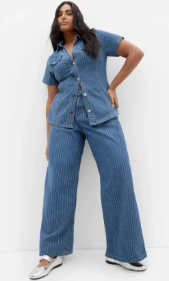 Harley Fit Pinstripe Wide Leg Short Jean - blue wash
