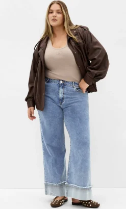 Harley Fit Turn Up Wide Leg Crop Jean - light wash