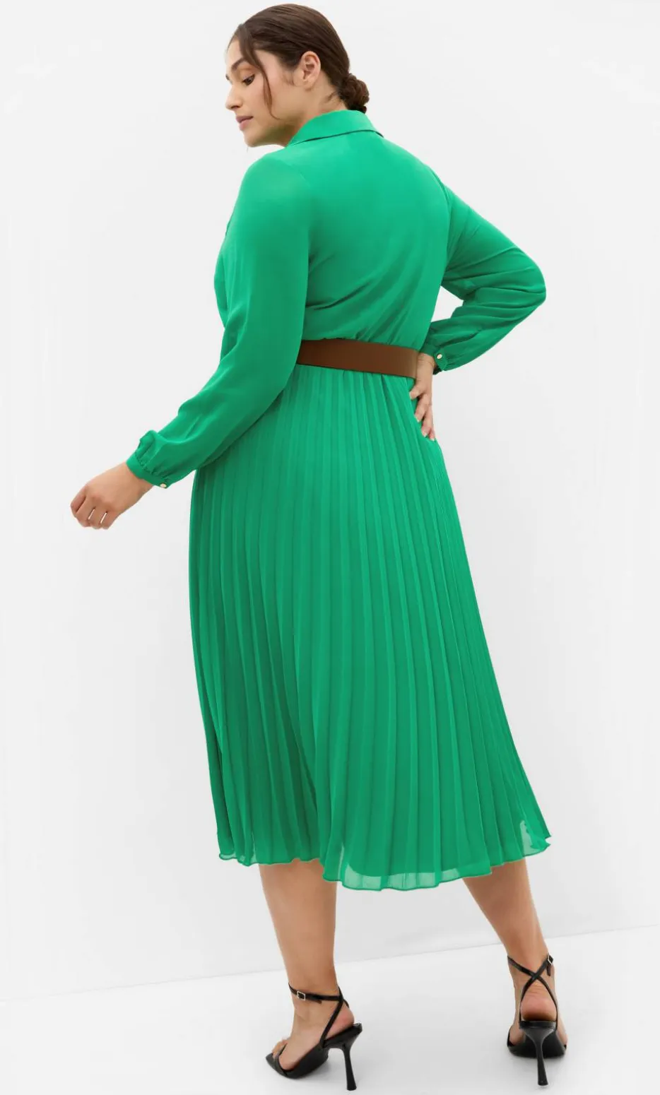 Honey Lane Pleat Midi Dress - kelly green