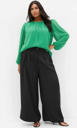Kelly Sheer Sleeve Top - kelly green