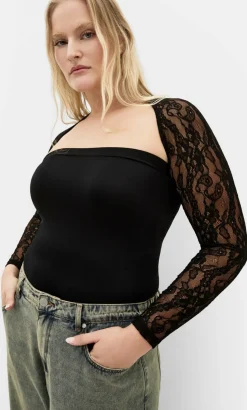 Layla Lace Shrug - black