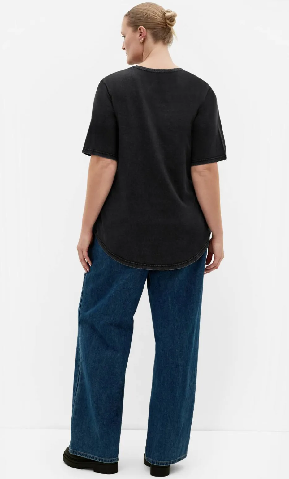 Lola Cotton Tee - black