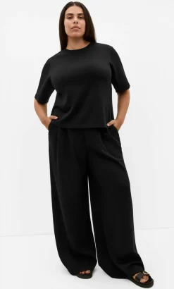 Mae Short Sleeve Sweat Top - black