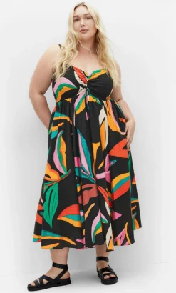 Maui Shirred Print Maxi Dress - black
