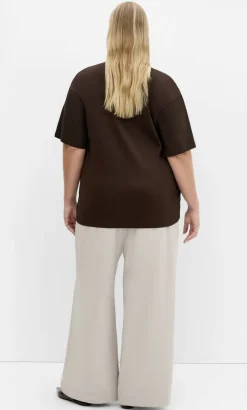 Oversized Crew Neck Tee - chocolate