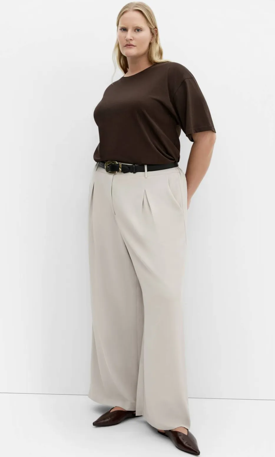 Oversized Crew Neck Tee - chocolate