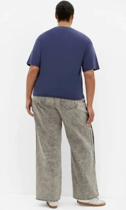 Oversized Crew Neck Tee - dusty indigo