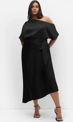 Payton Off Shoulder Pleat Midi Dress - black