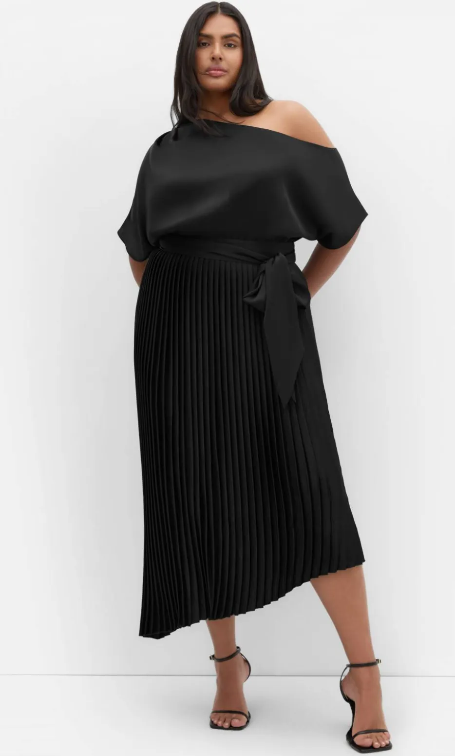 Payton Off Shoulder Pleat Midi Dress - black