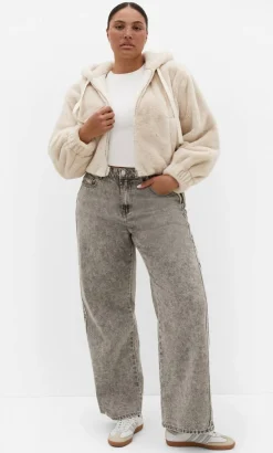 Remi Faux Fur Hooded Bomber - cream