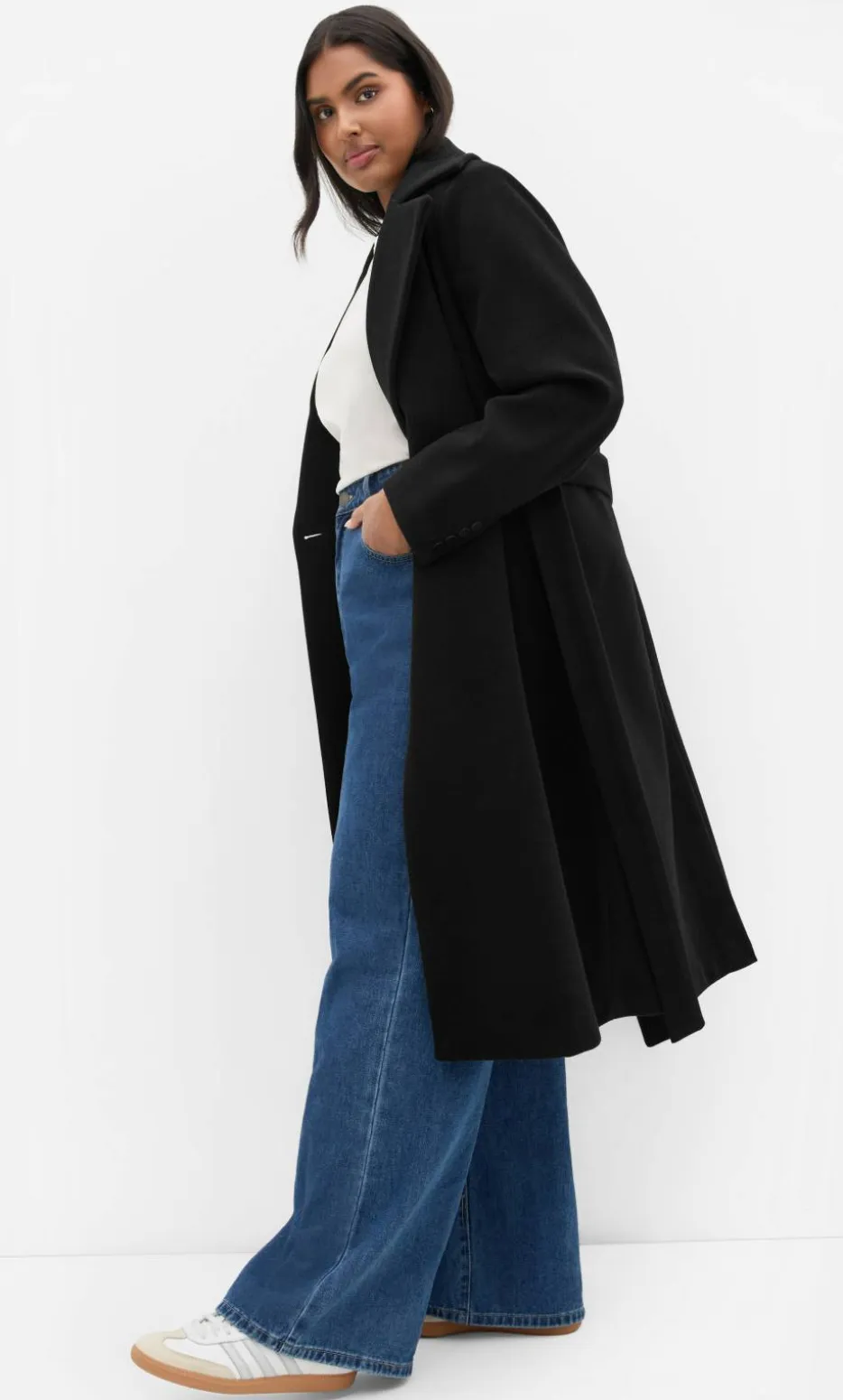 Riley Row Belted Coat - black