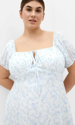Serina Print Maxi Dress - white