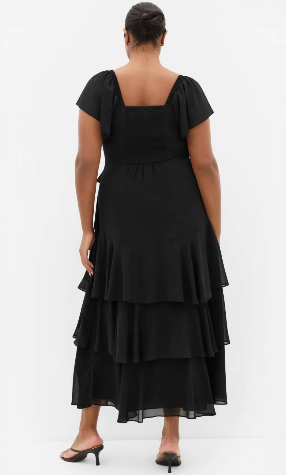Sienna Ruffle Tier Maxi Dress - black