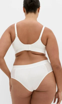 Signature CCX Cheeky Panty - ivory