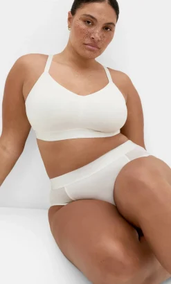 Signature CCX Wireless Bra - ivory