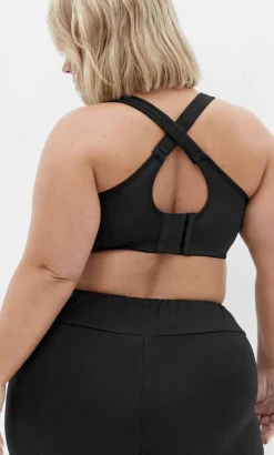 Underwire Sports Bra - black